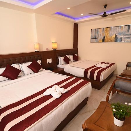 Ariees Grand Hotel Порт Блеър Екстериор снимка